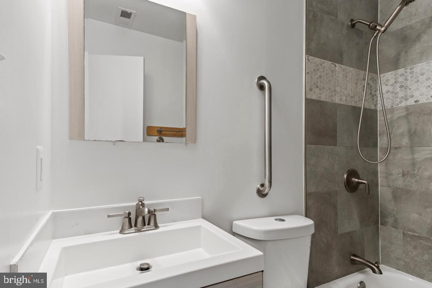 3709 Forestdale Avenue photo 28