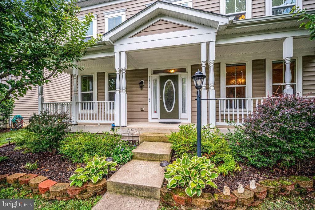 12594 Stone Lined Circle, Woodbridge