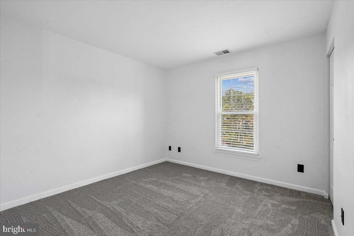 11757 Barrows Lane photo 37