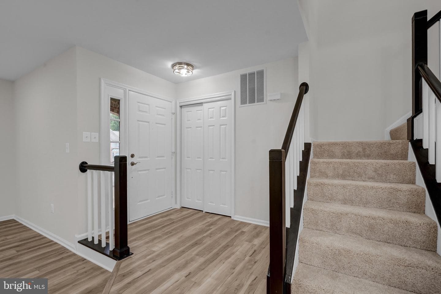 3299 Greco Court photo 3