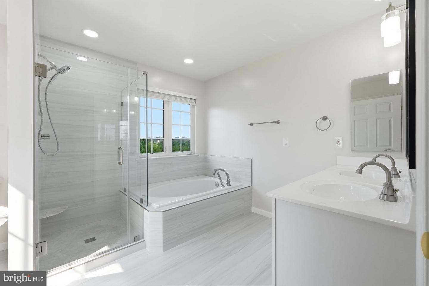 15054 Danehurst Circle photo 37
