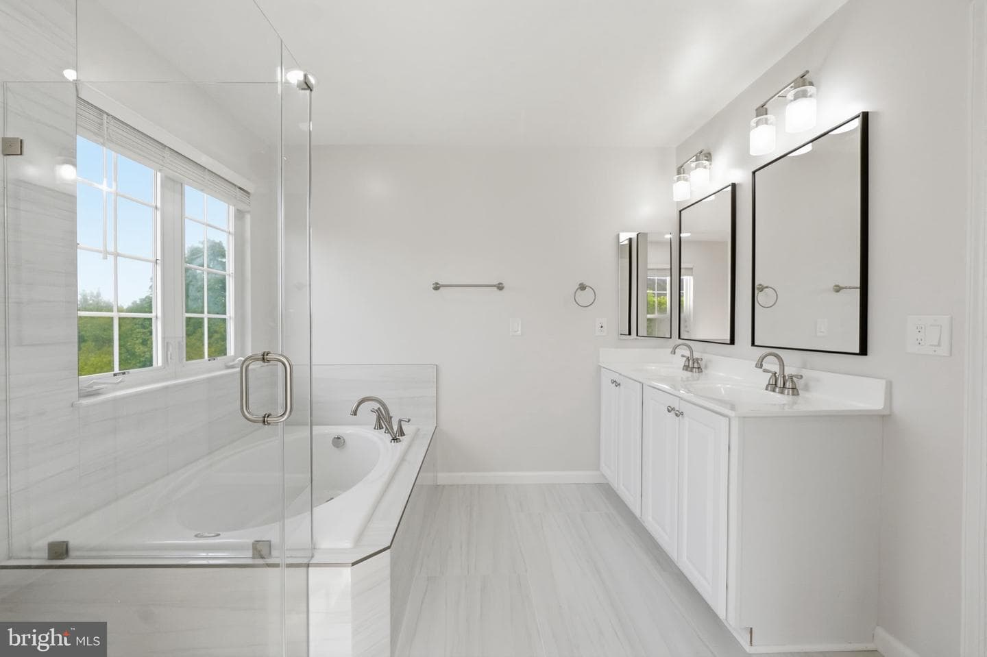 15054 Danehurst Circle photo 38
