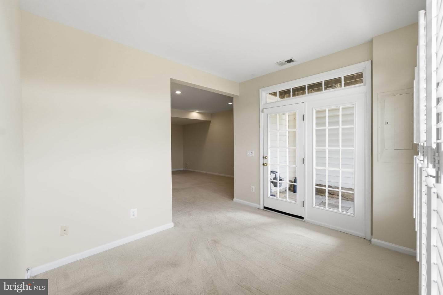 15054 Danehurst Circle photo 8