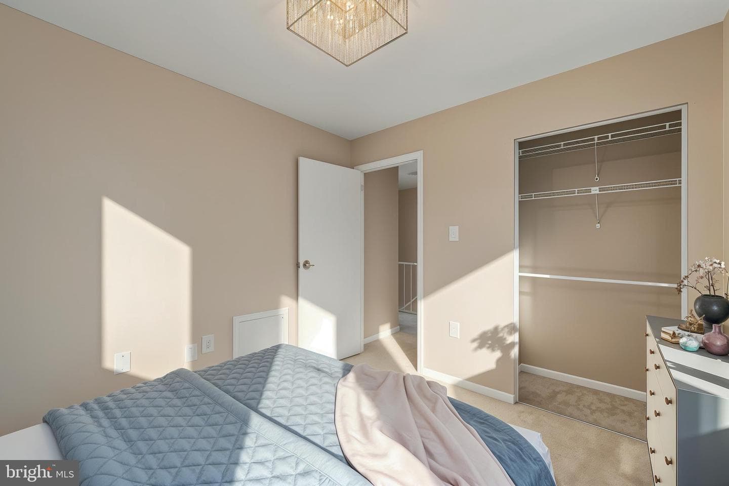 7302 Rokeby Drive photo 28