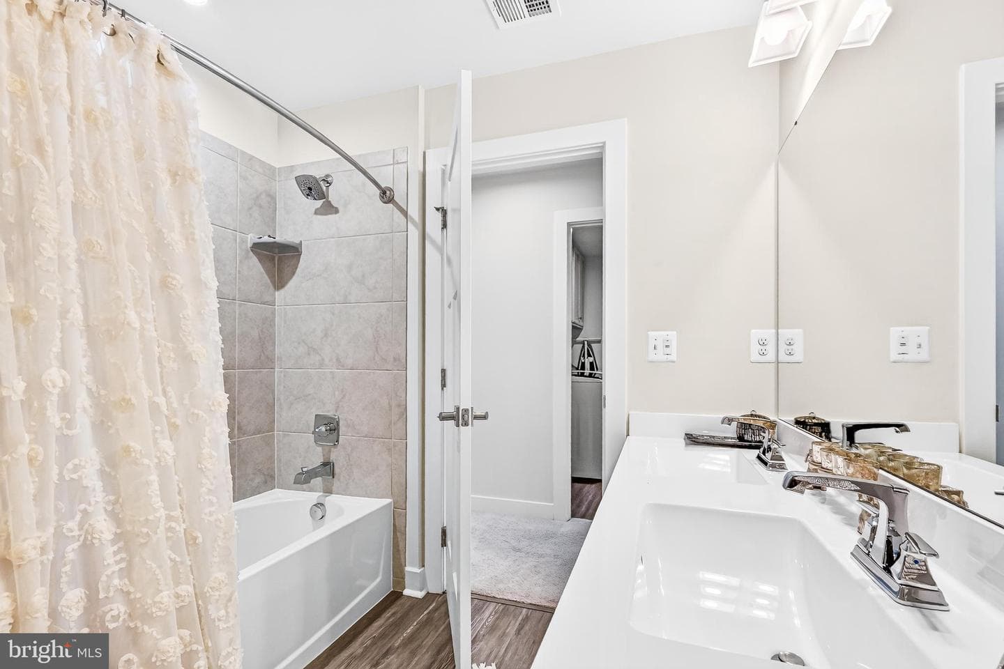 6838 Northbourne Court photo 40