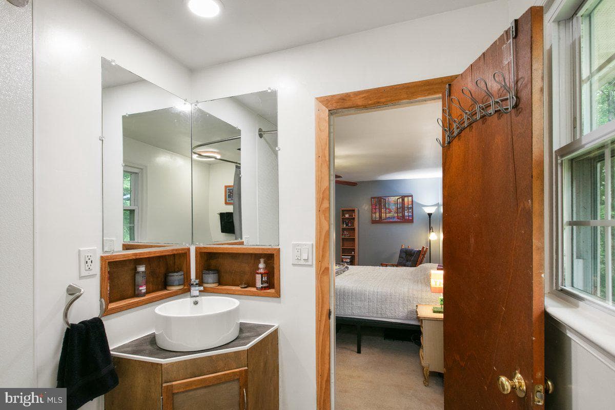 6716 River Road photo 27