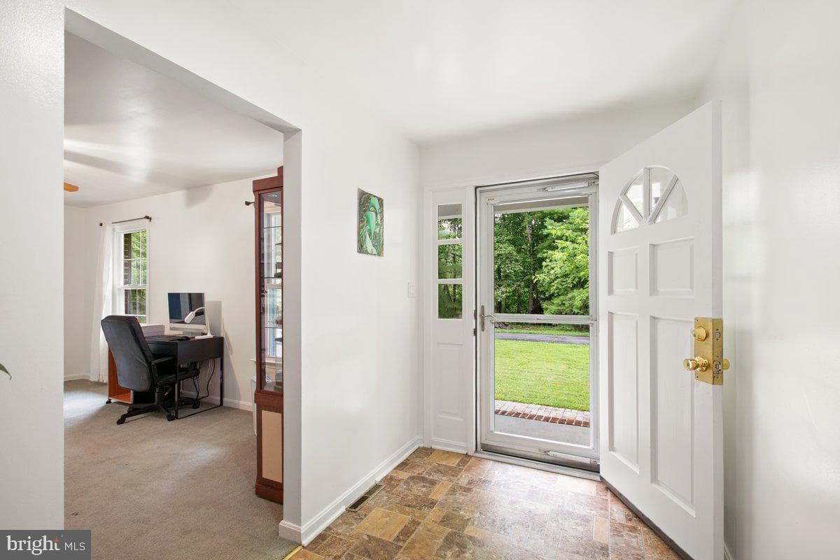 6716 River Road photo 4