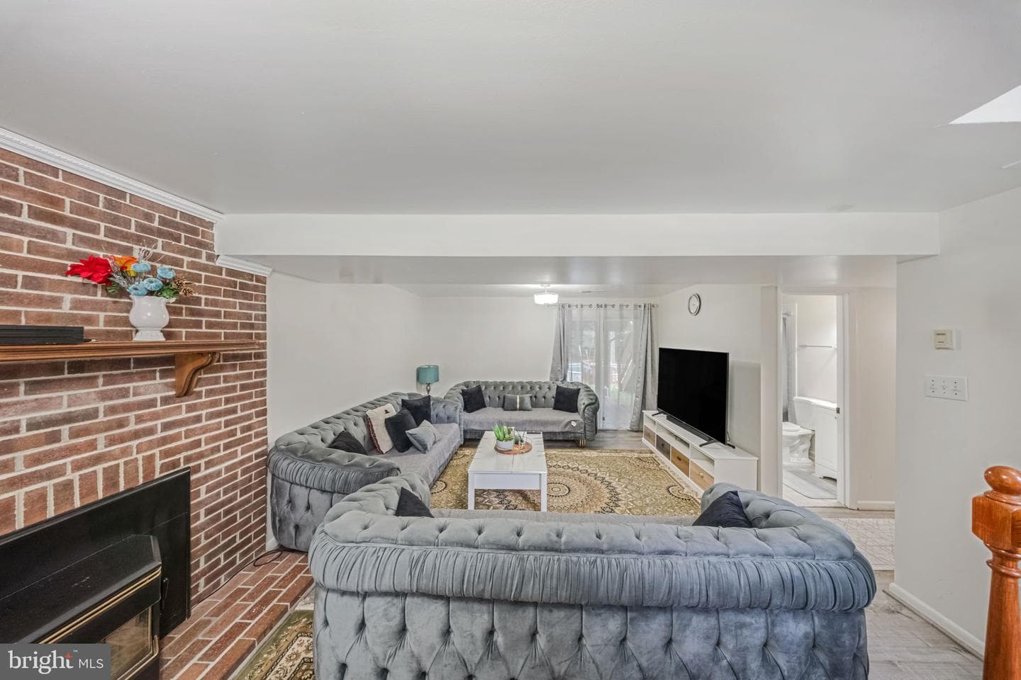 5574 Neddleton Avenue photo 25