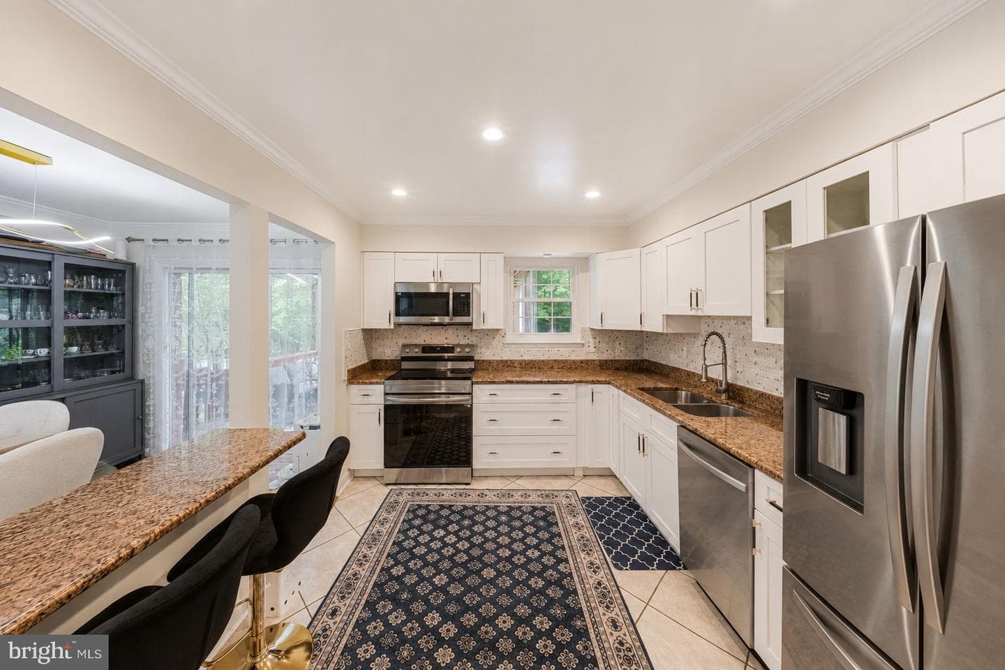 5574 Neddleton Avenue photo 3