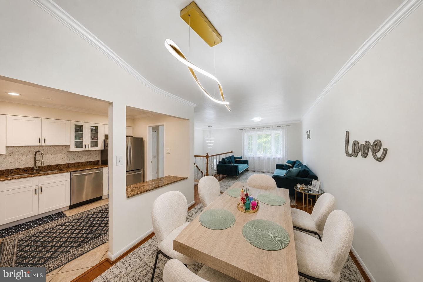 5574 Neddleton Avenue photo 4