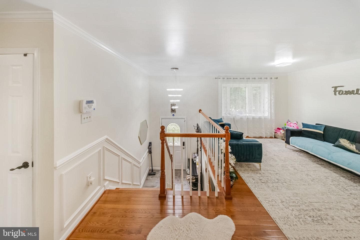 5574 Neddleton Avenue photo 9