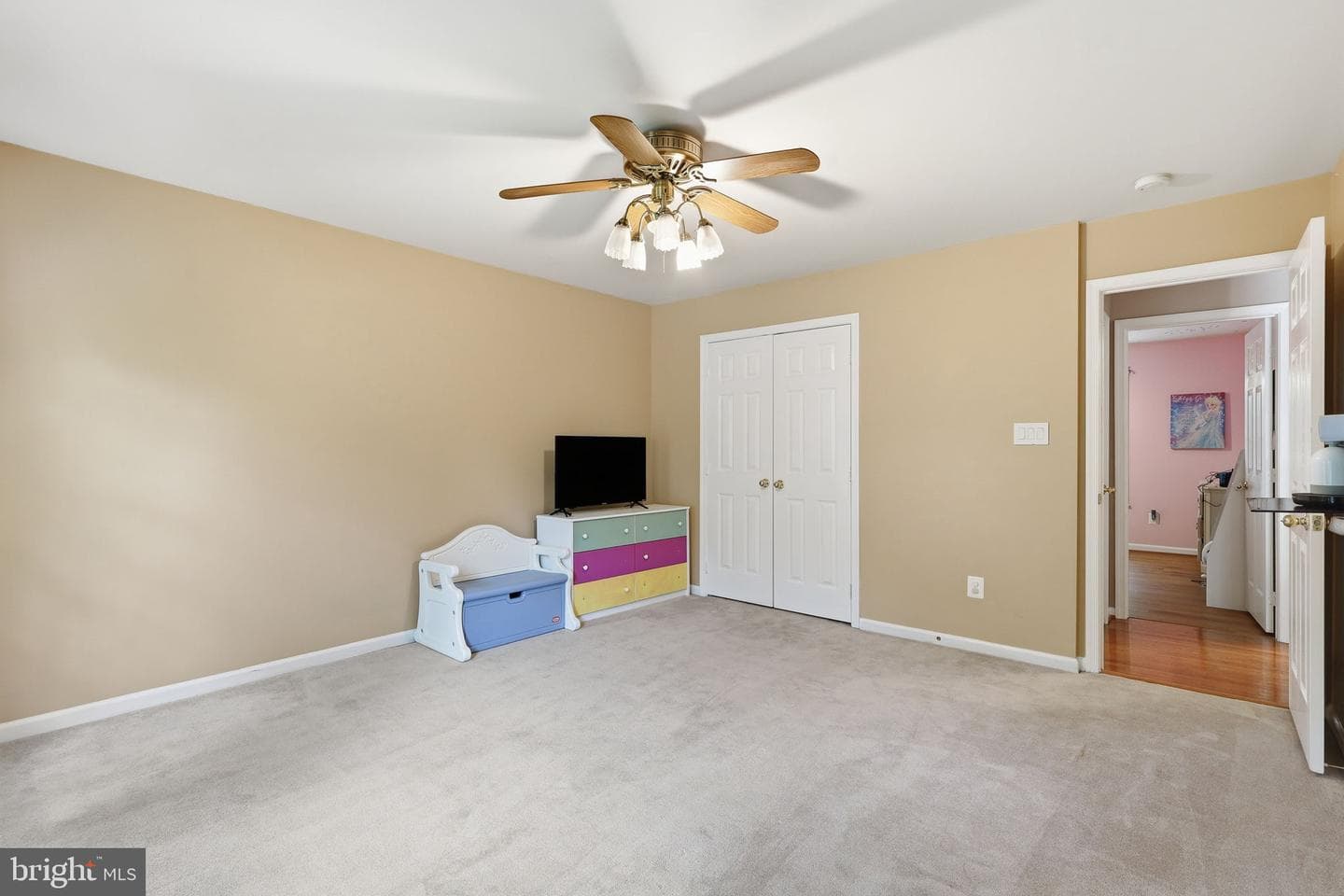 6440 Fox Den Road photo 27