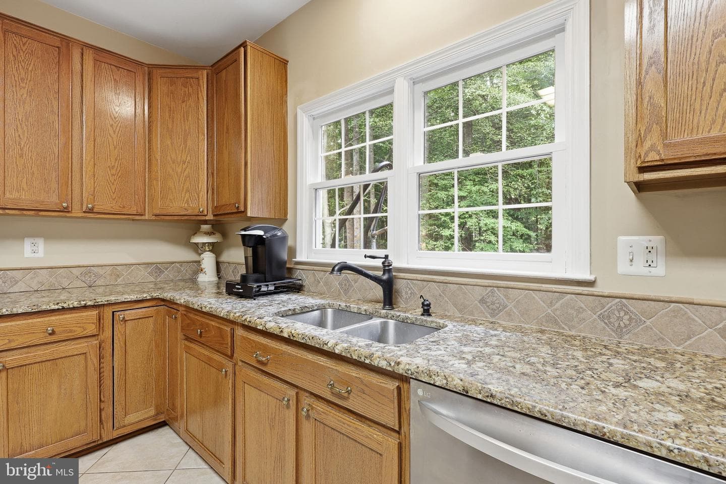 6440 Fox Den Road photo 9