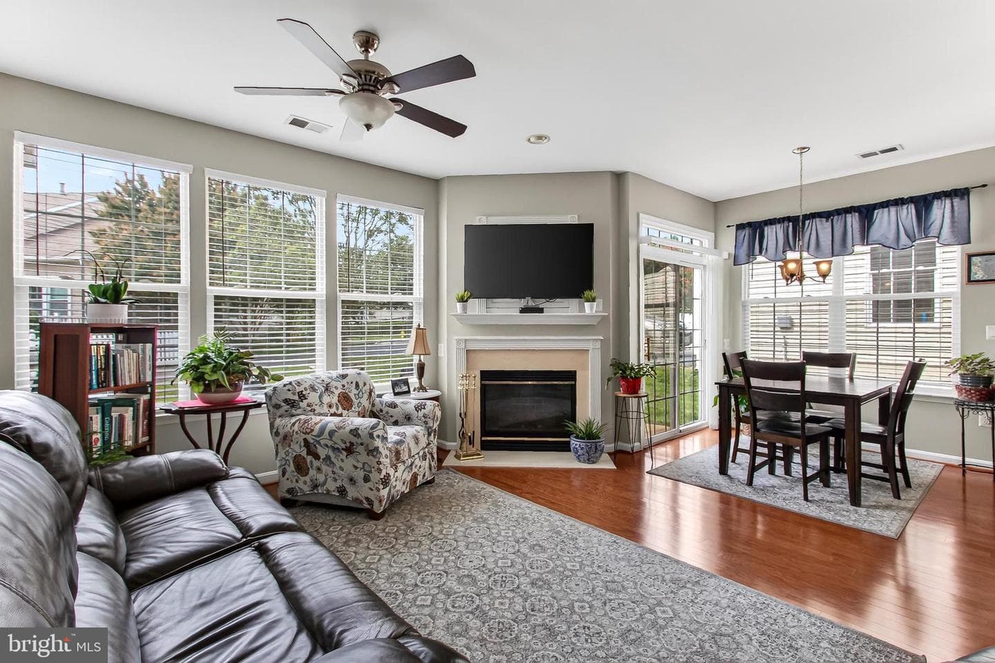 12851 Arnot Lane photo 26
