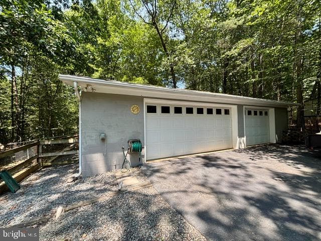6512 Basil Court photo 3