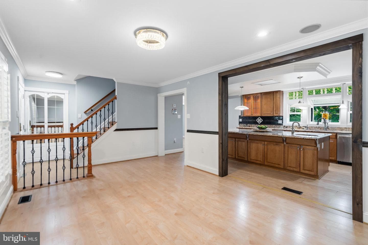 2501 Fraser Court photo 9