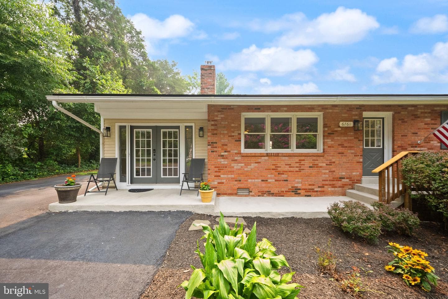 6761 Madison Street photo 4