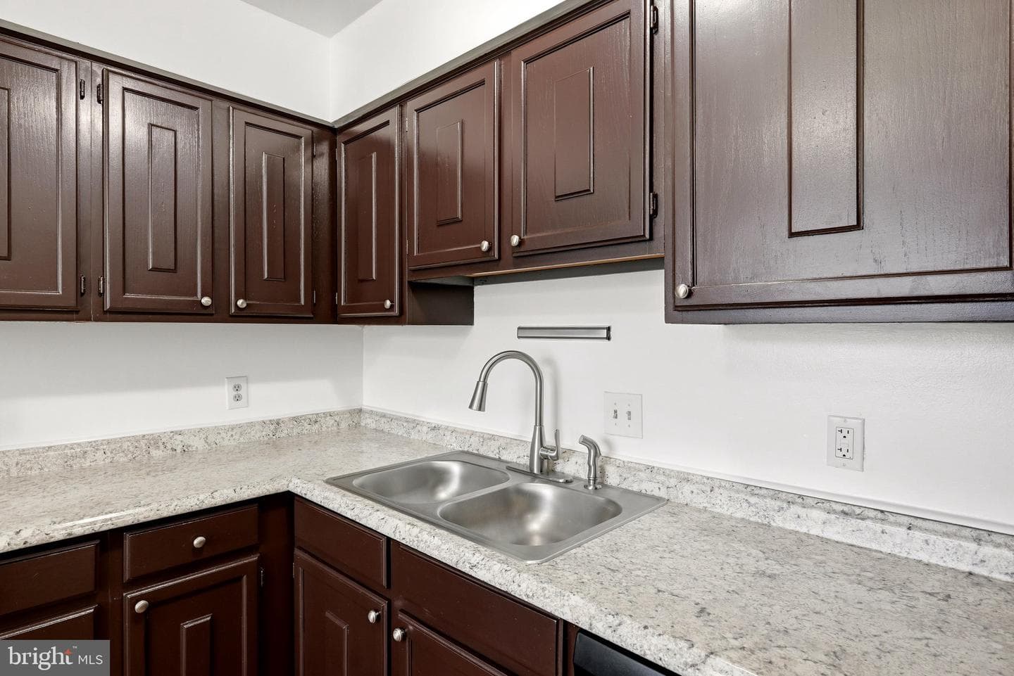 15011 Cherrydale Drive photo 11