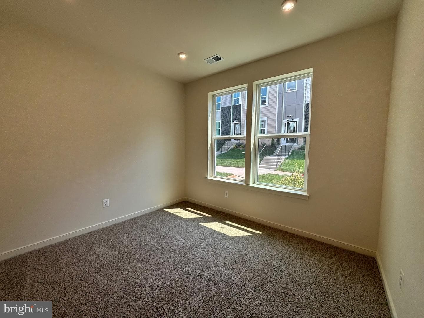 18022 Alicia Avenue photo 22