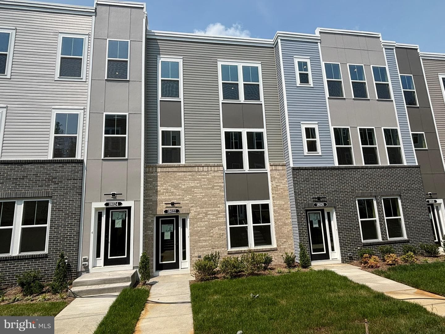 18022 Alicia Avenue photo 25