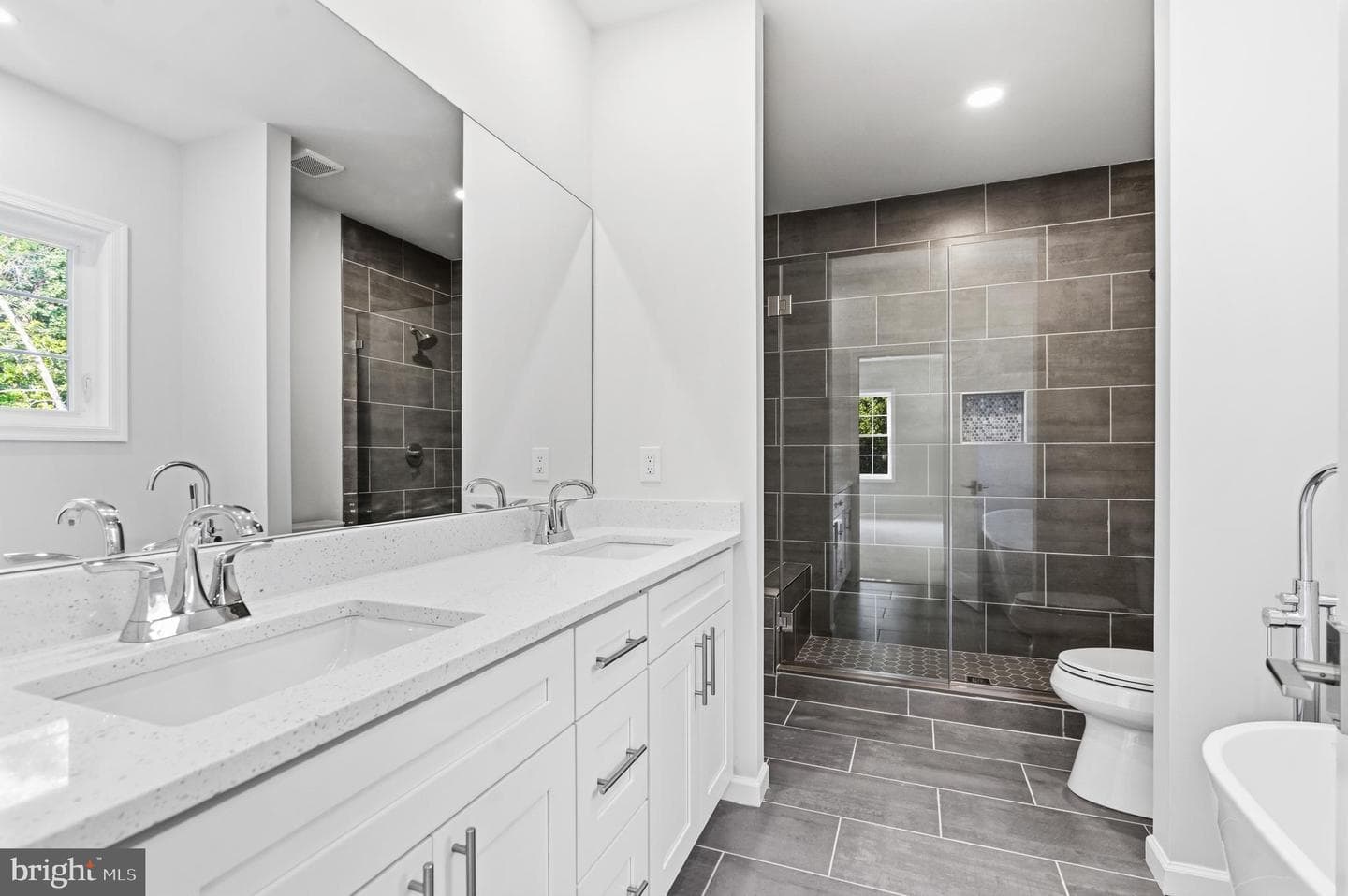 15701 Piedmont Pl photo 17