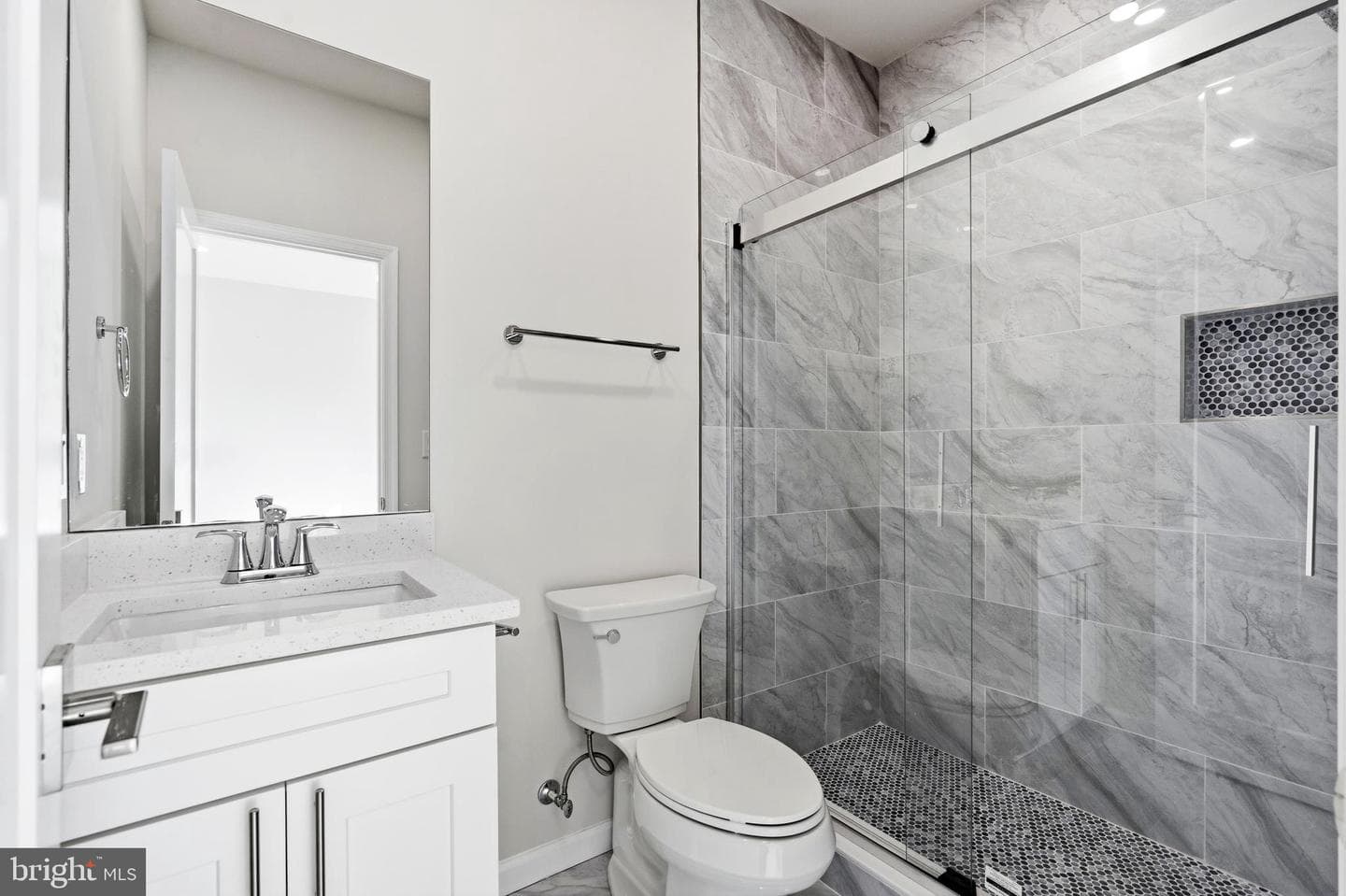 15701 Piedmont Pl photo 29