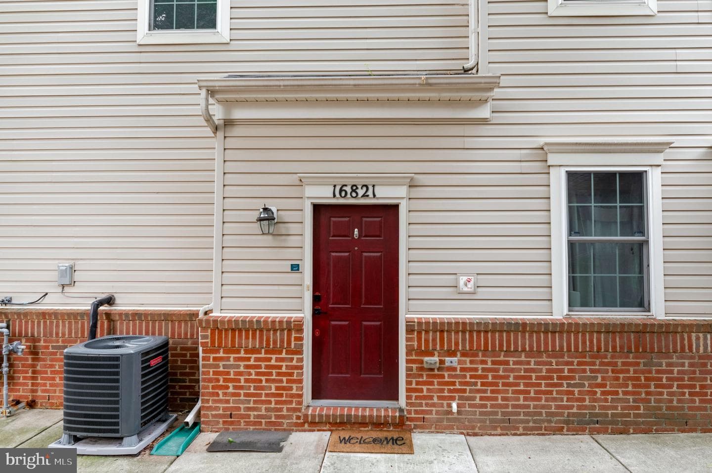 16821 Nuttal Oak Place #4, Woodbridge
