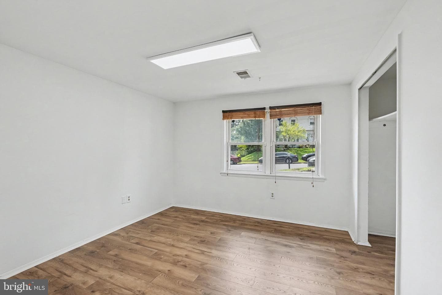 5529 Neddleton Avenue photo 19