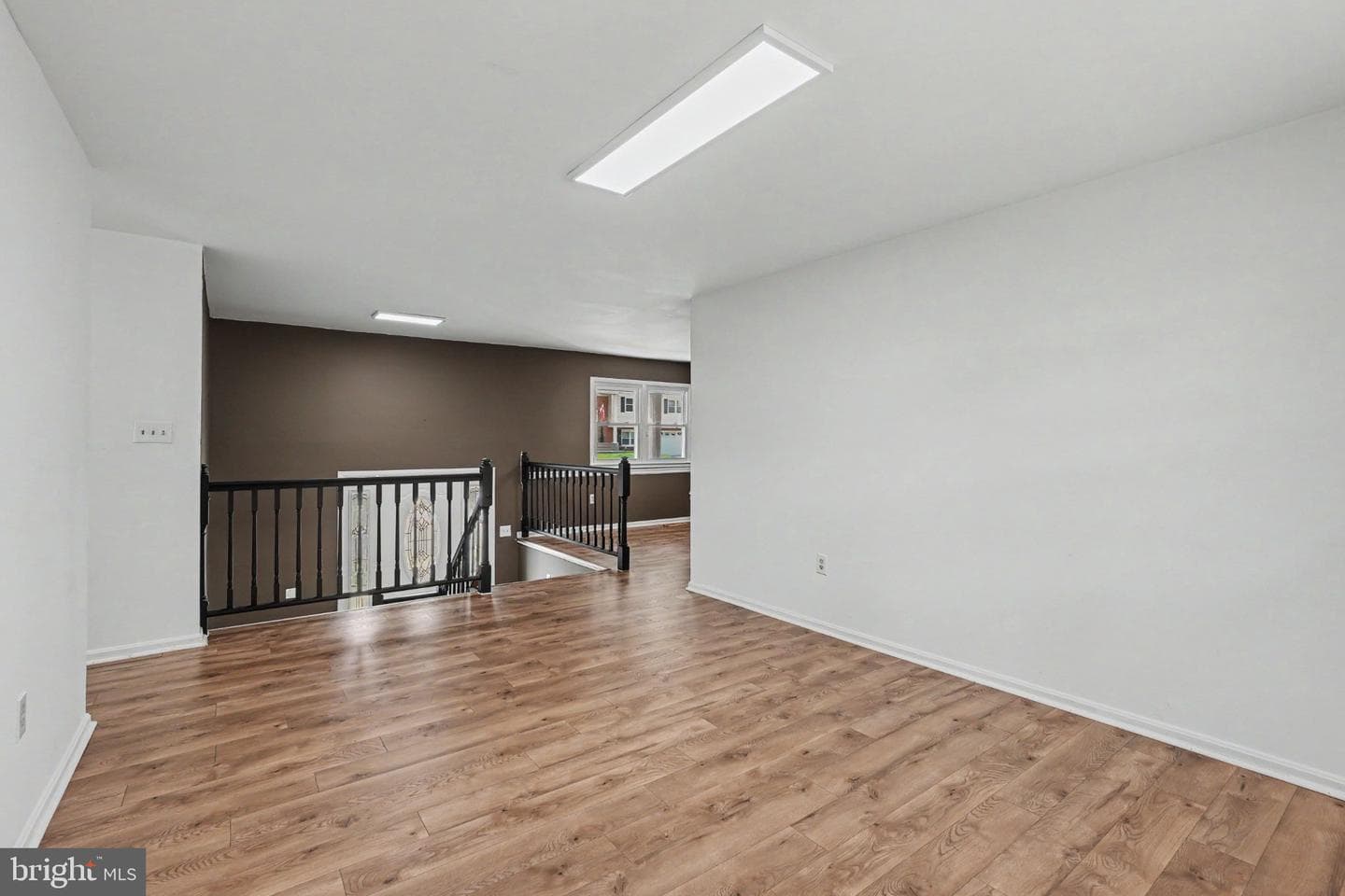 5529 Neddleton Avenue photo 4