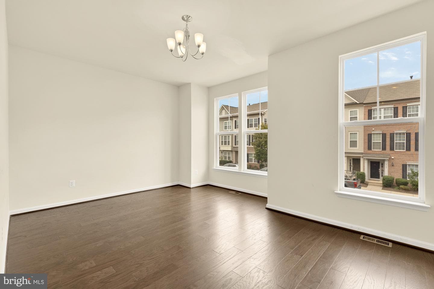 8141 Honey Bee Way photo 11