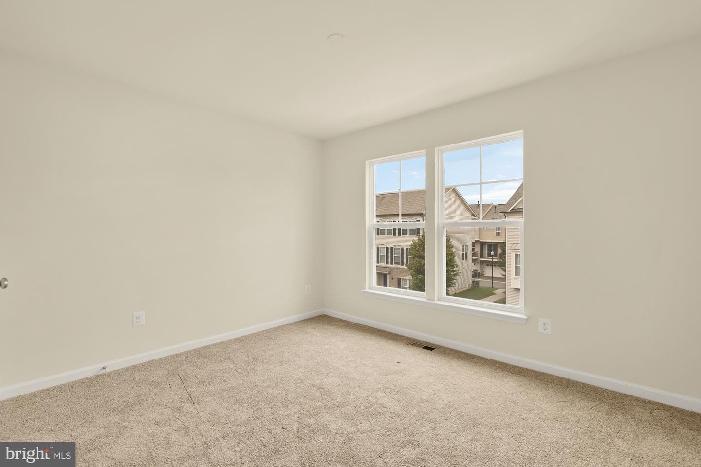 8141 Honey Bee Way photo 26