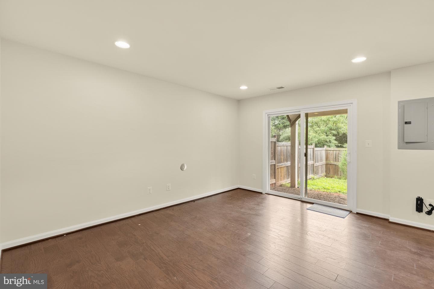 8141 Honey Bee Way photo 37