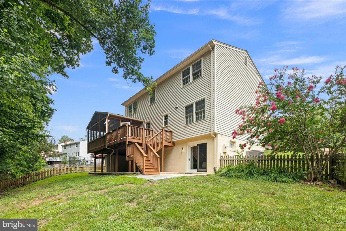 12518 Hedges Run Drive photo 41