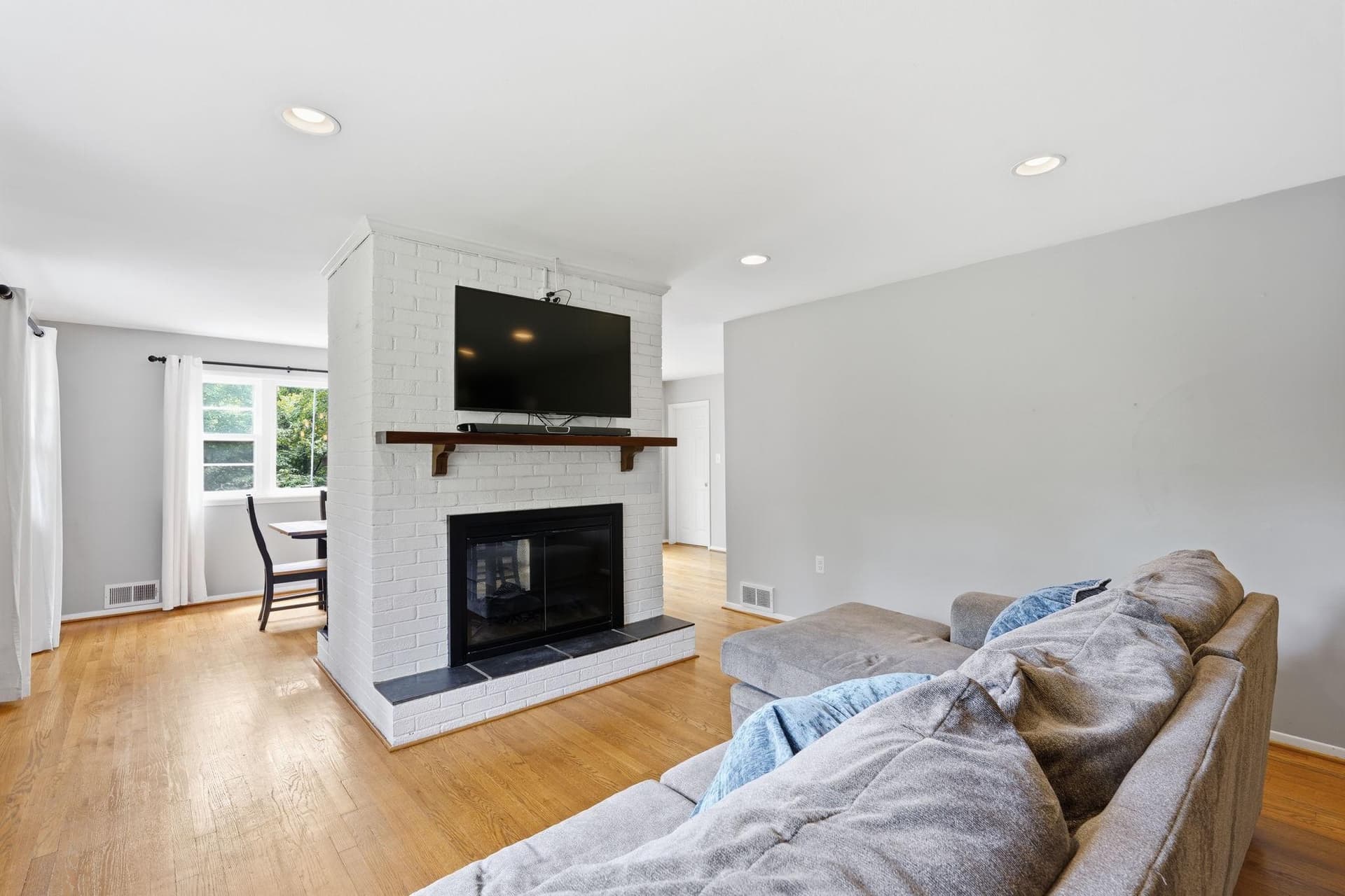 6405 Yates Ford Road photo 9