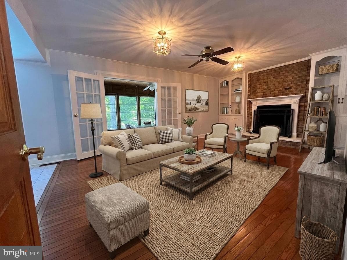 3203 Riverview Drive photo 2