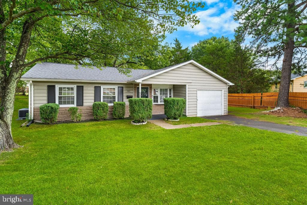 15105 Cloverdale Road, Woodbridge