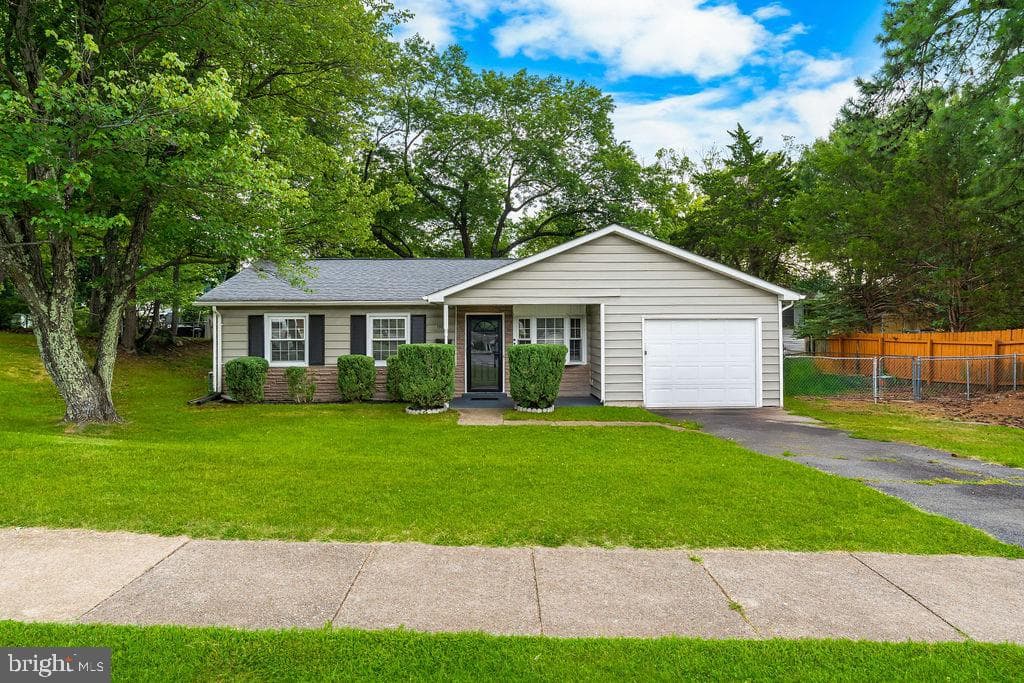 15105 Cloverdale Road photo 24
