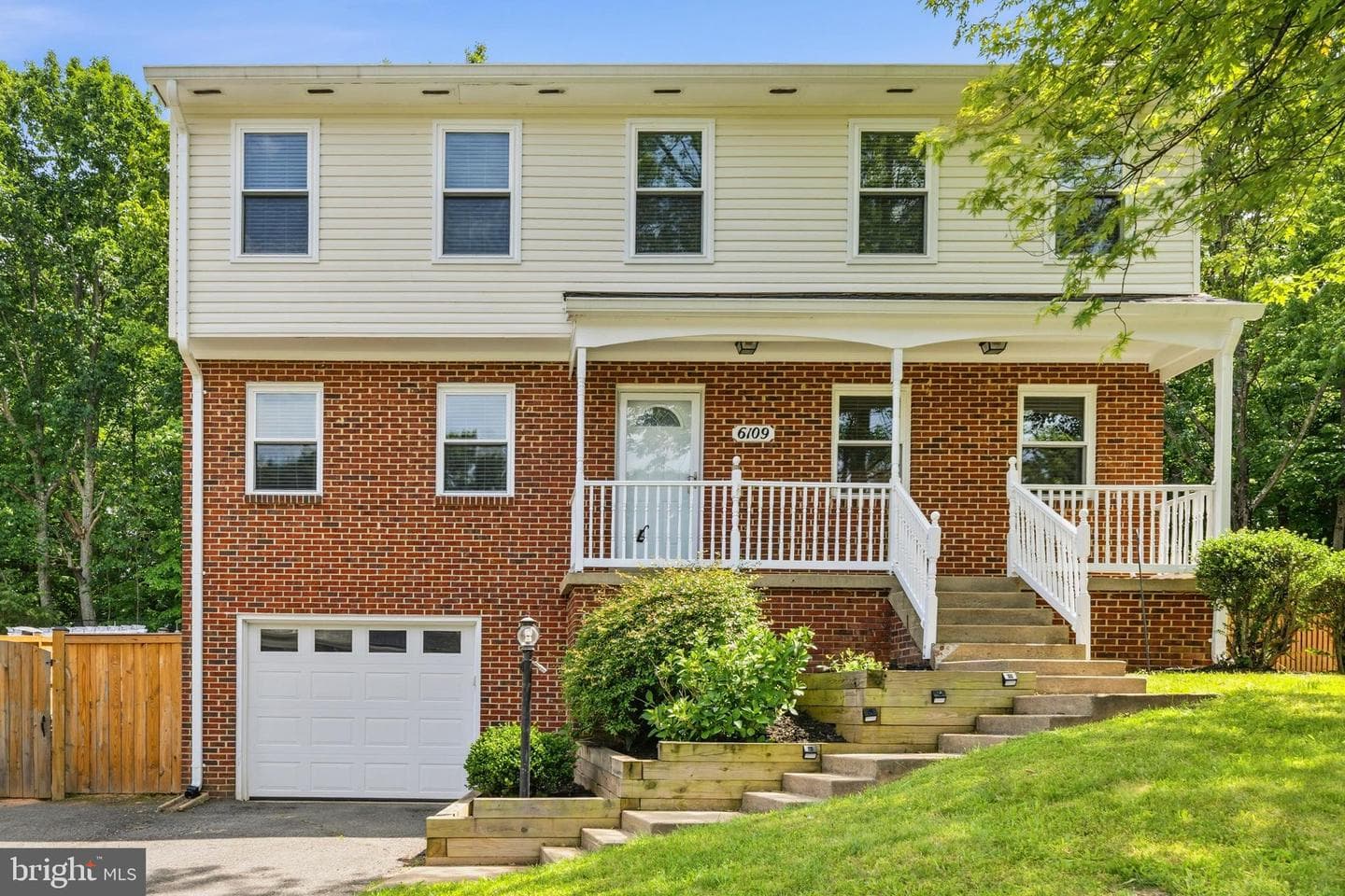 6109 Plainville Lane photo 3