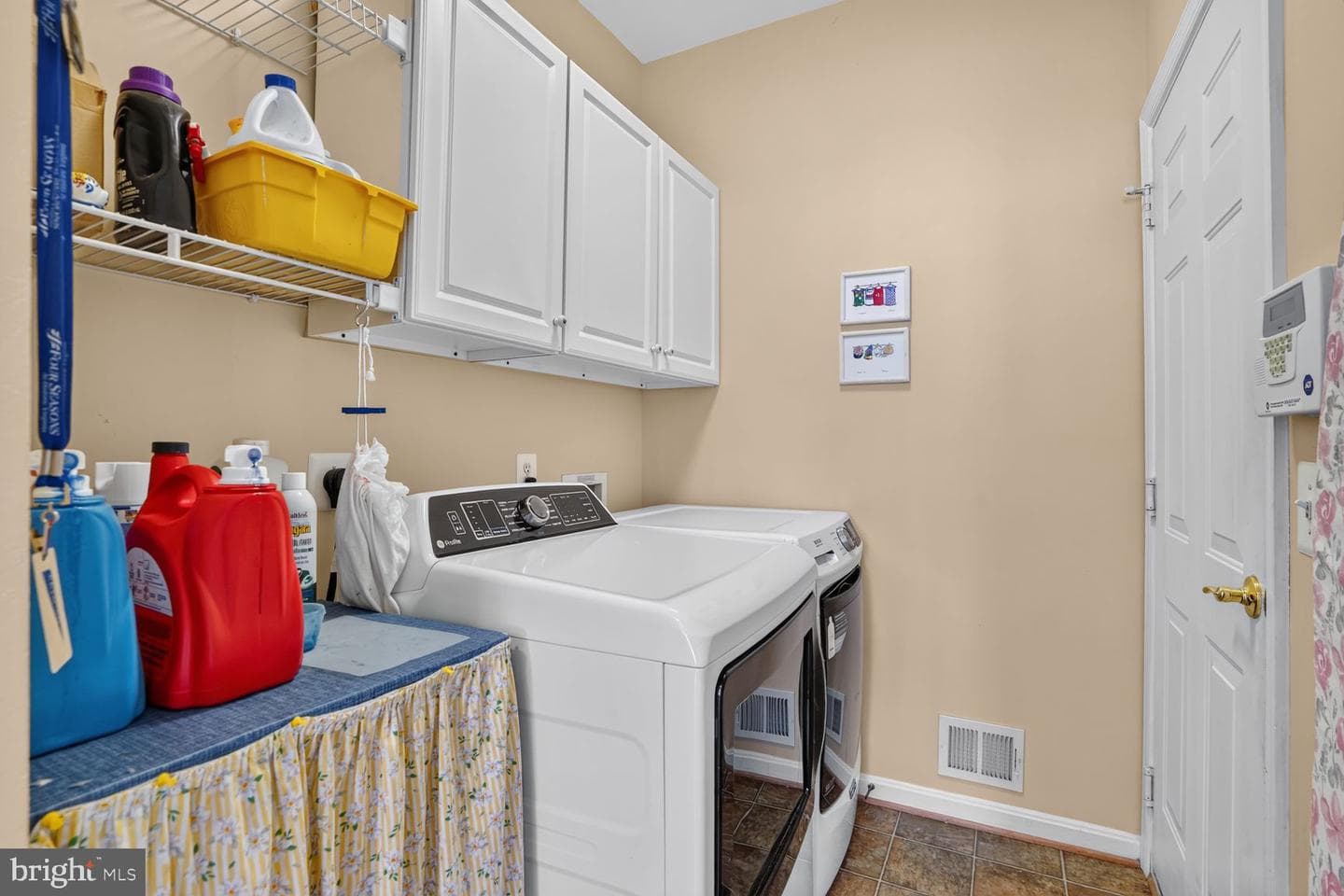 17451 Four Seasons Drive photo 39