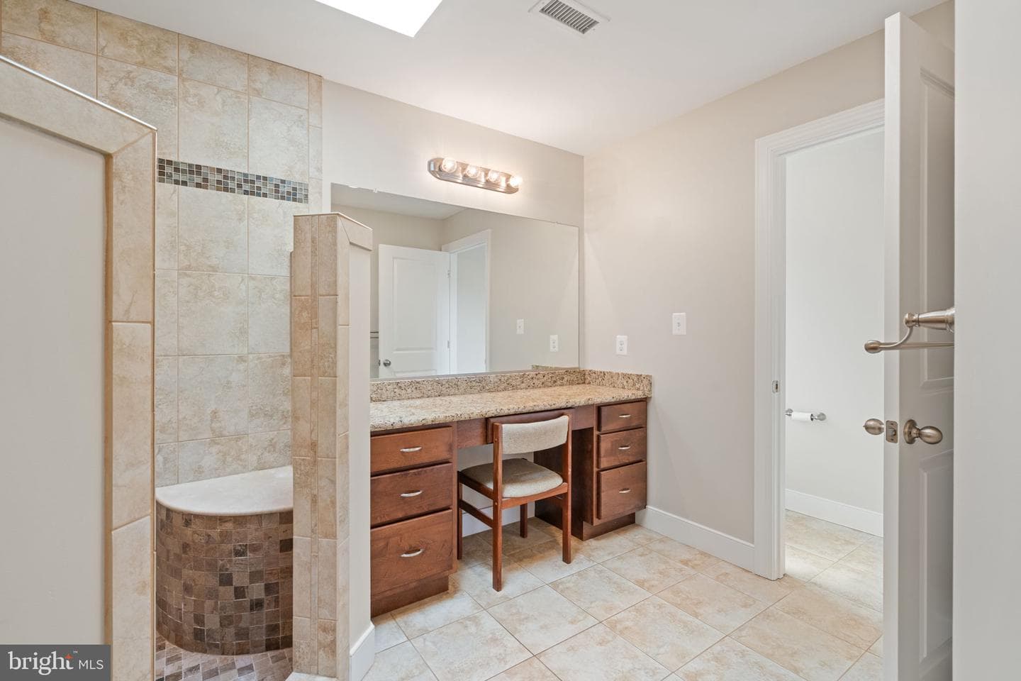 13610 Spriggs Road photo 37