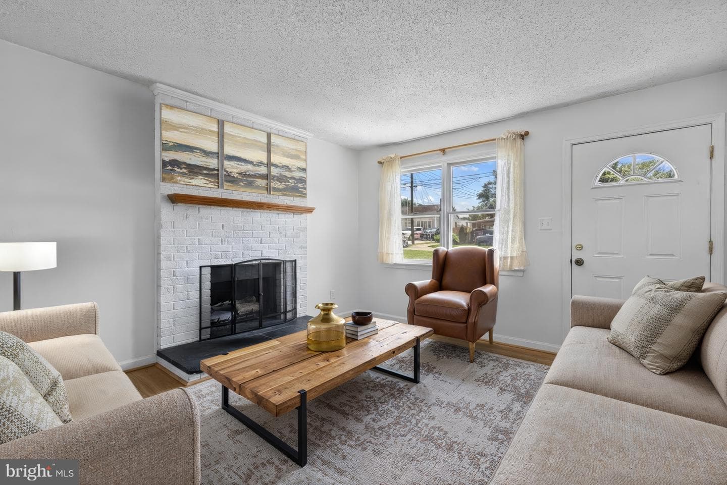 13803 Knowles Street photo 6