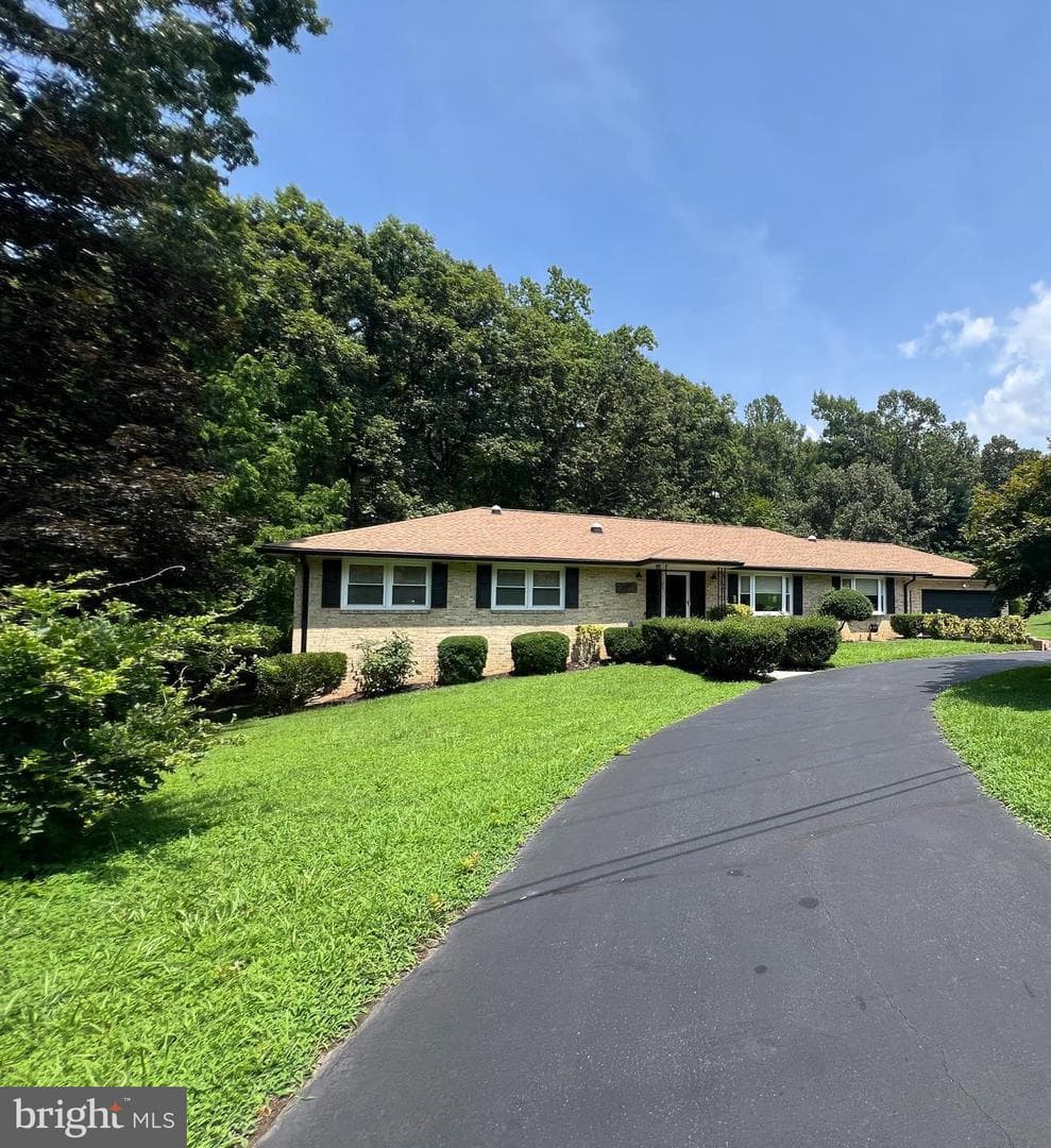 6916 Harvey Road photo 5
