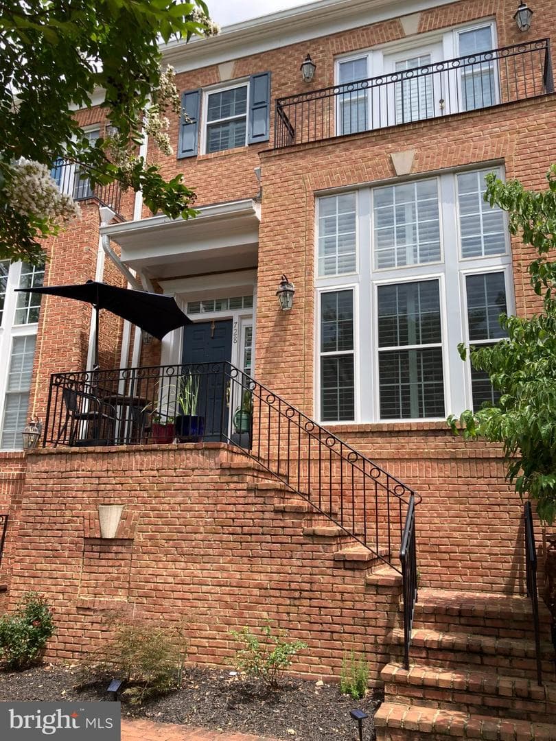 728 Vestal Street photo 1