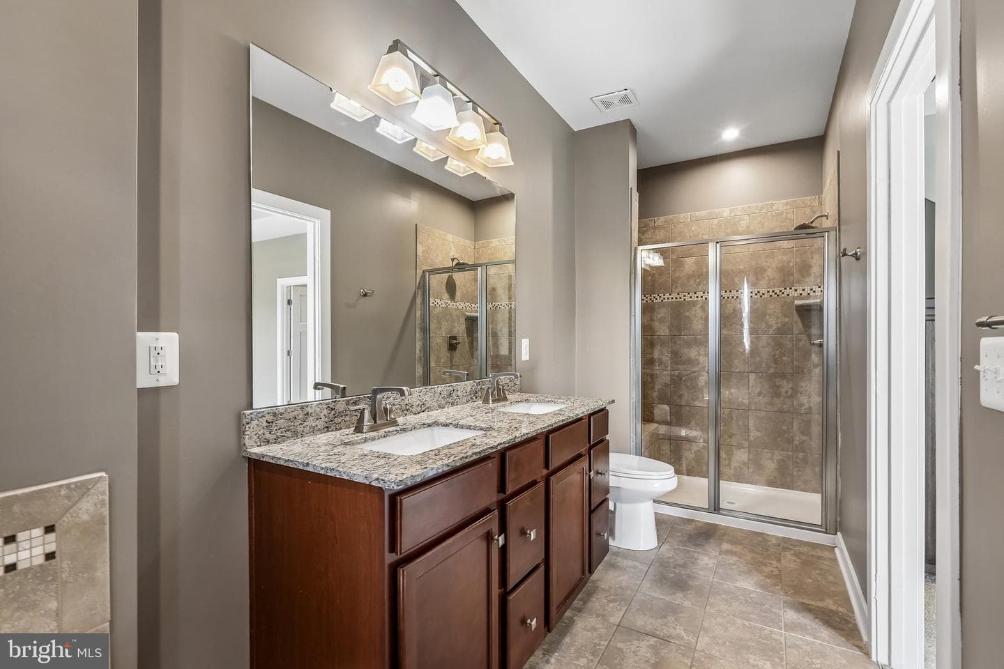 18002 Red Cedar Road photo 13