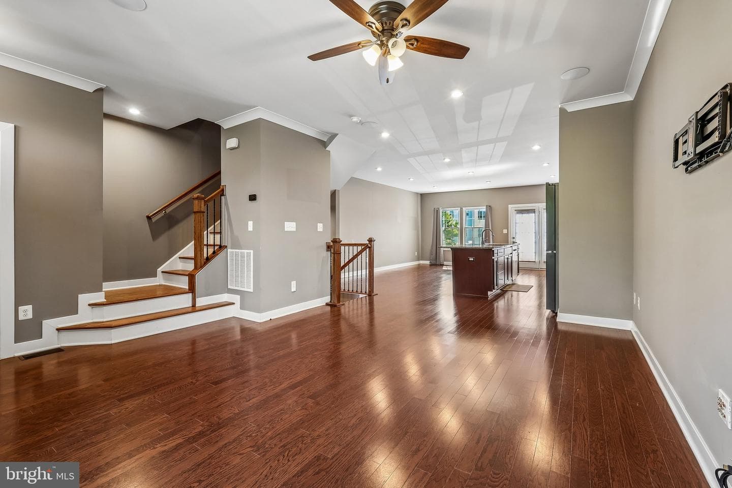 18002 Red Cedar Road photo 3