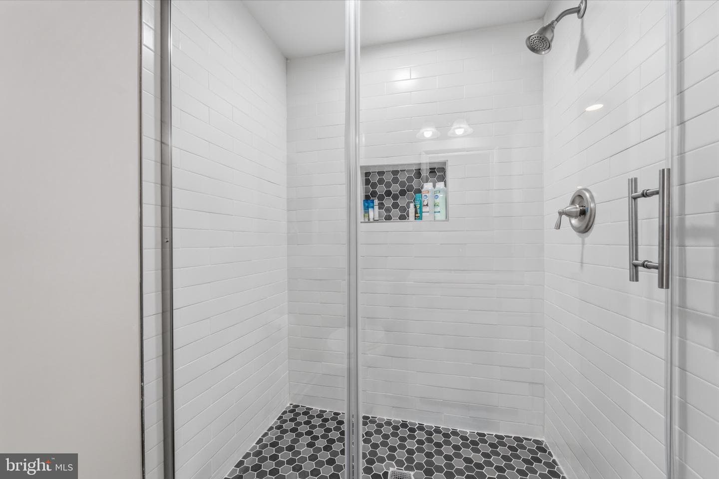 7001 Kodiak Court photo 56