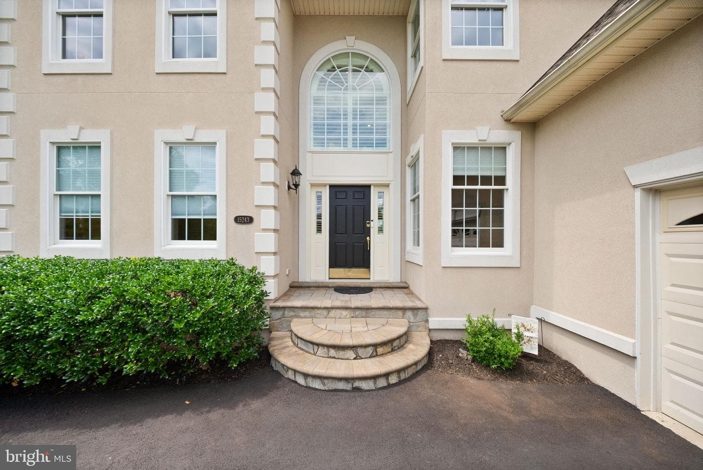 15243 Golf View Drive photo 3