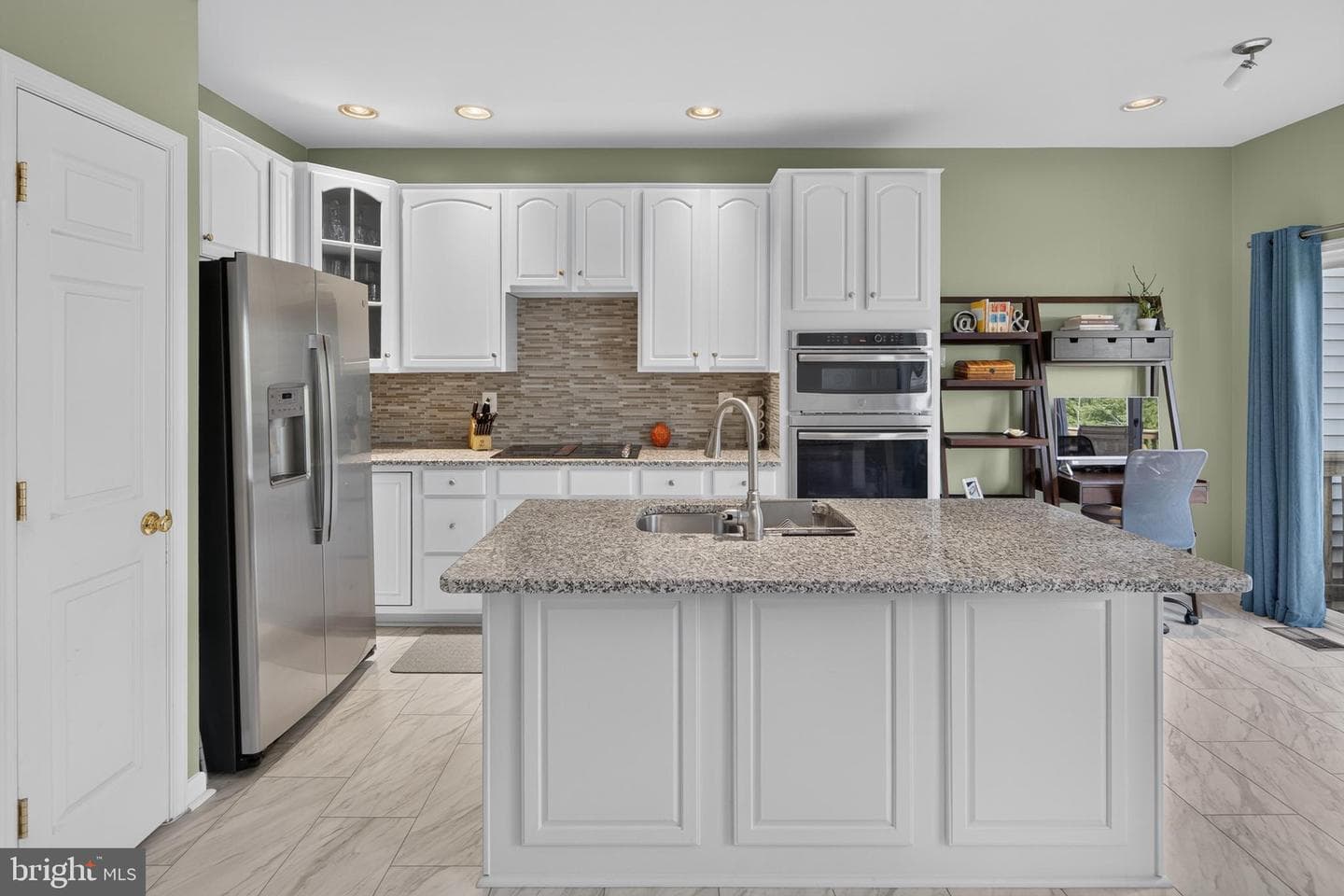 14248 Hunters Run Way photo 17