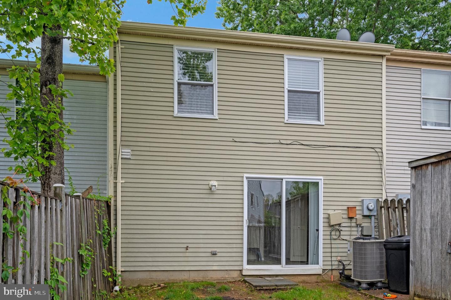 4686 Whitely Court photo 6