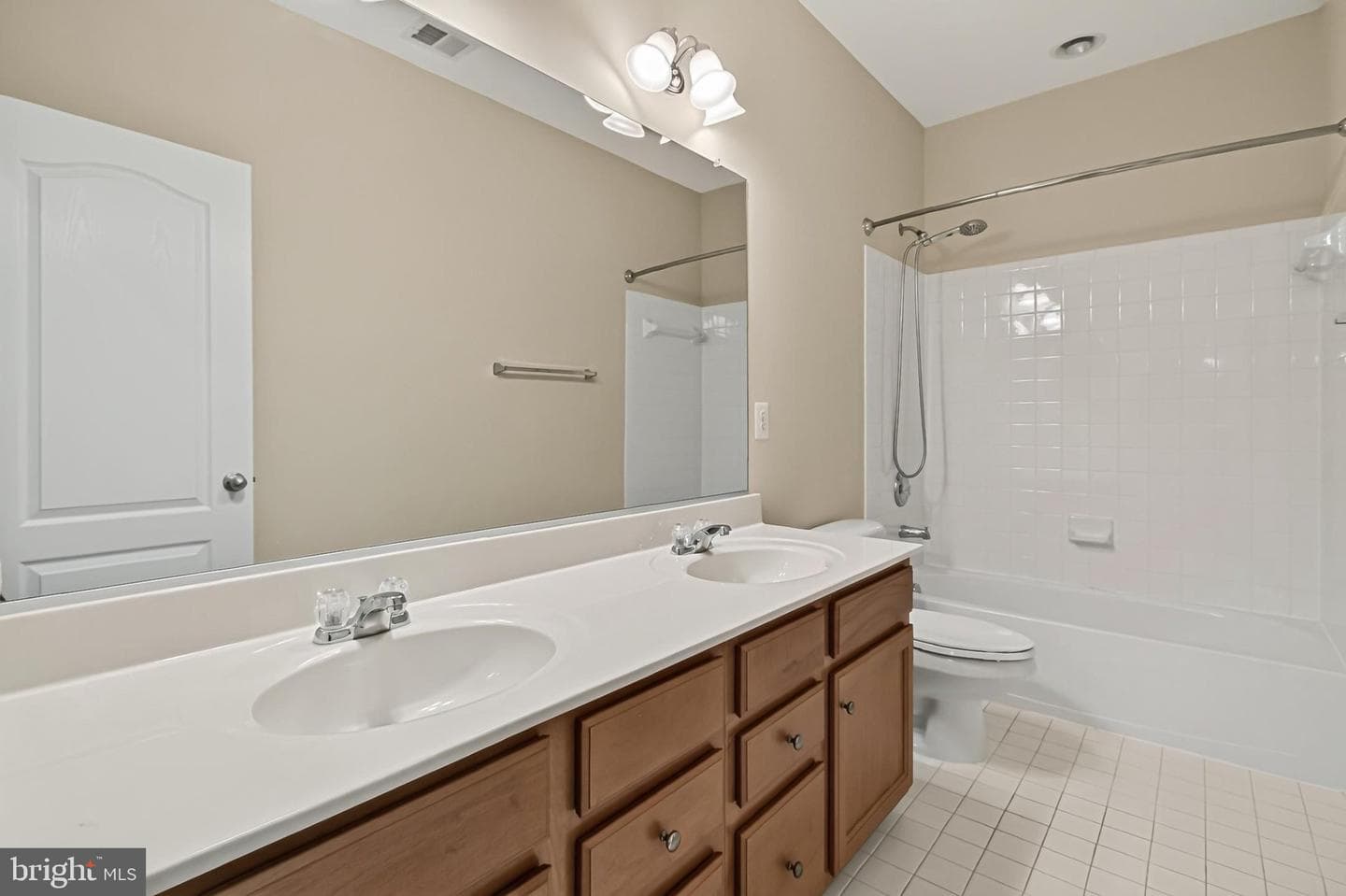 10725 Jeb Stuart Court photo 38